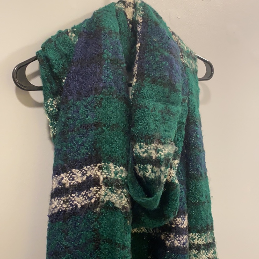 Scarf Bundle - Picture 2 of 9
